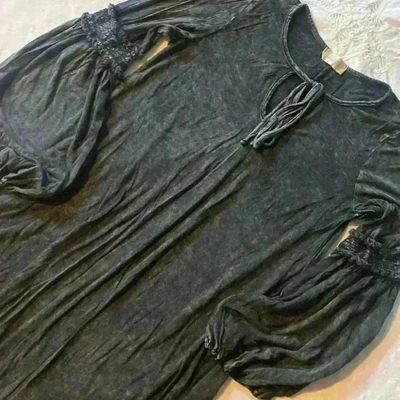 Alter’d State short bohemian bell sleeve mini dress - Picture 4 of 6